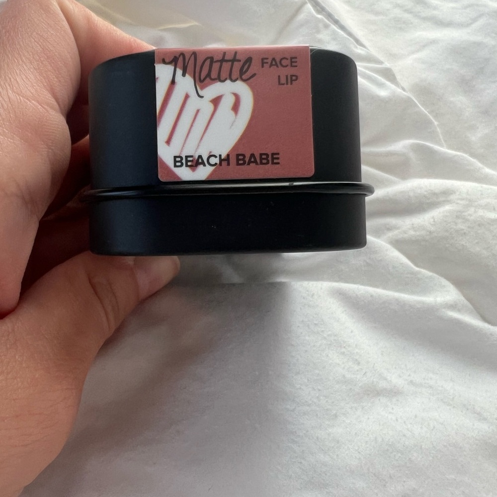 NUDESTIX Nudies Matte Beach Babe